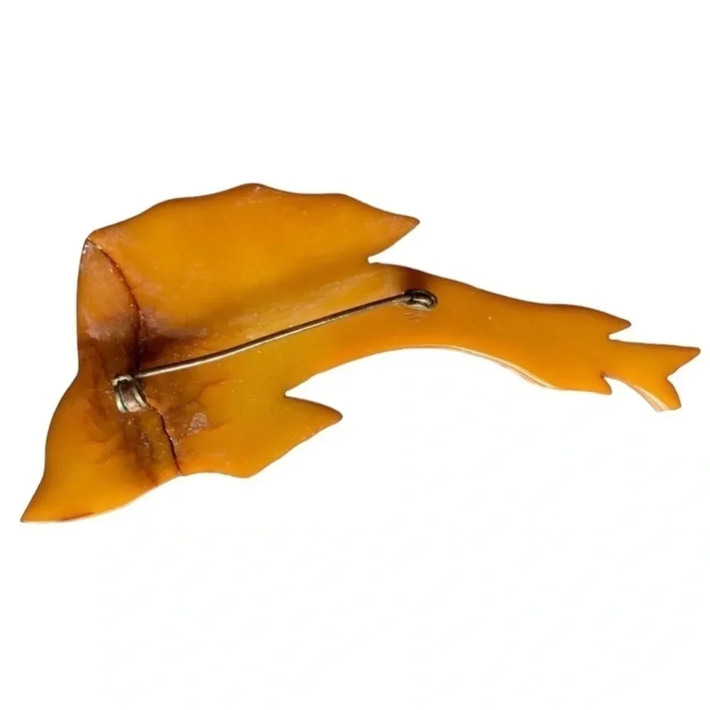 Bakelite Vintage 1930s Wood on Butterscotch Marlin Fish w/ Glass Eye Brooch Pin